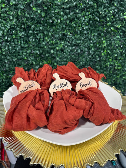 Acorn Napkin Rings| Wooden Thanksgiving Napkin Ring Holders| Fall Table Decor| Laser Cut Engraved
